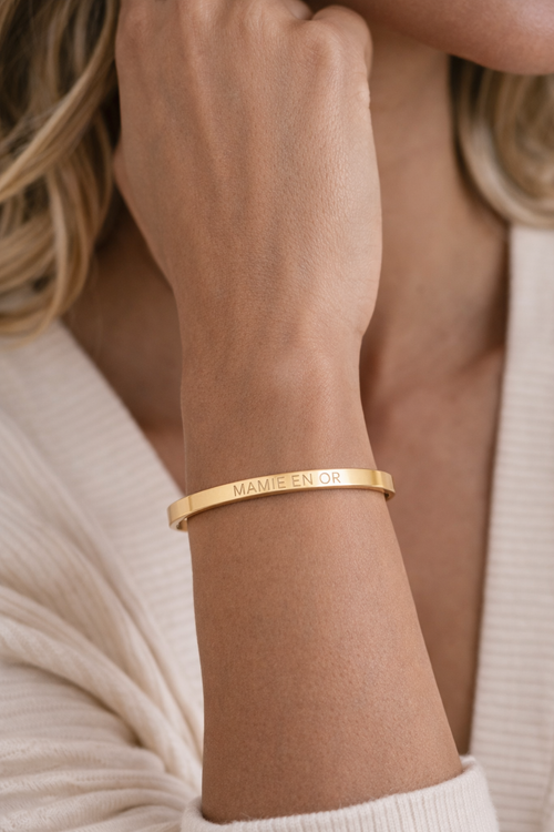 Bracelet jonc message MAMIE EN OR